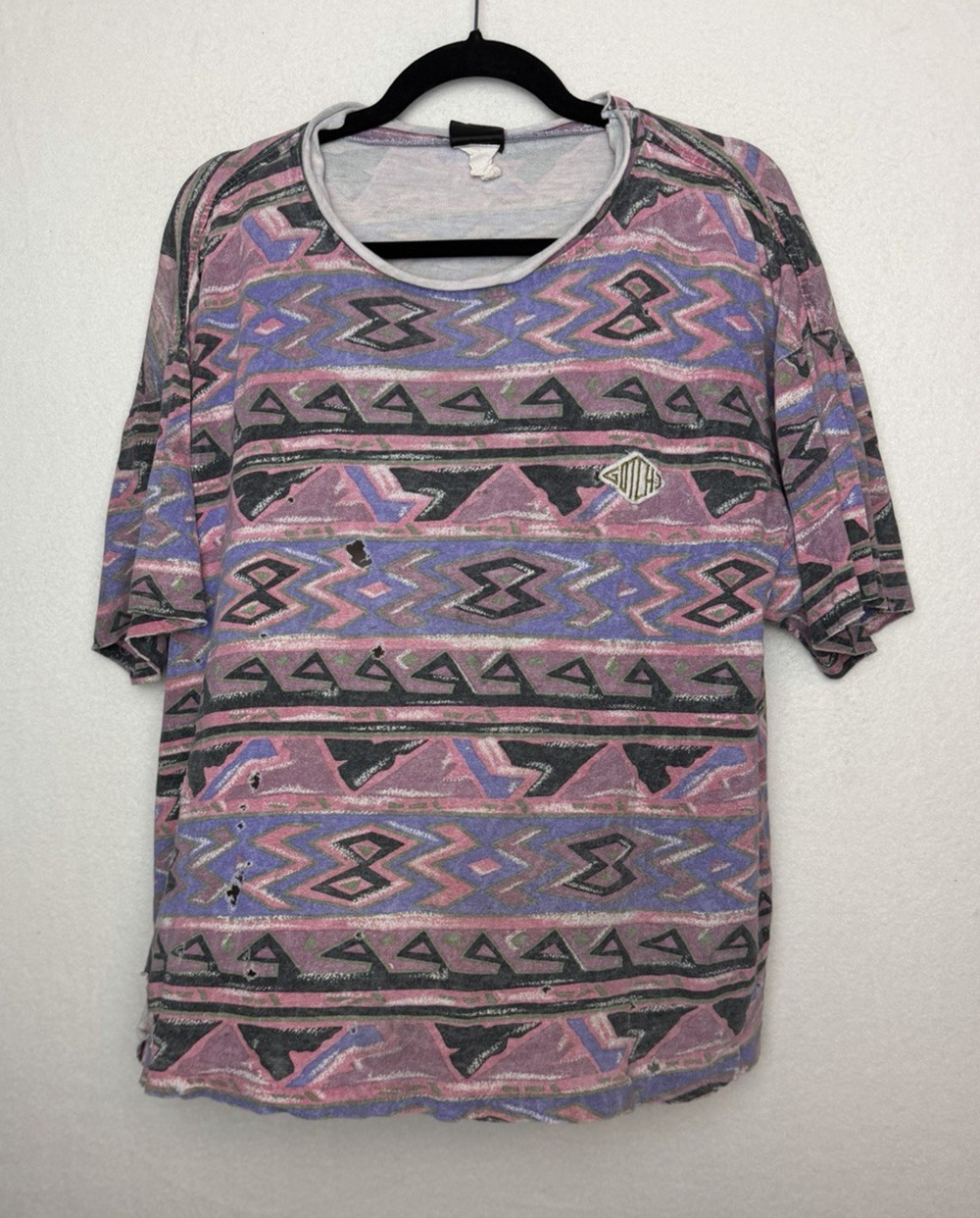 VTG 80s 90s Gotcha T-shirt Aztec Geometric Print Purple Black Surf Skate